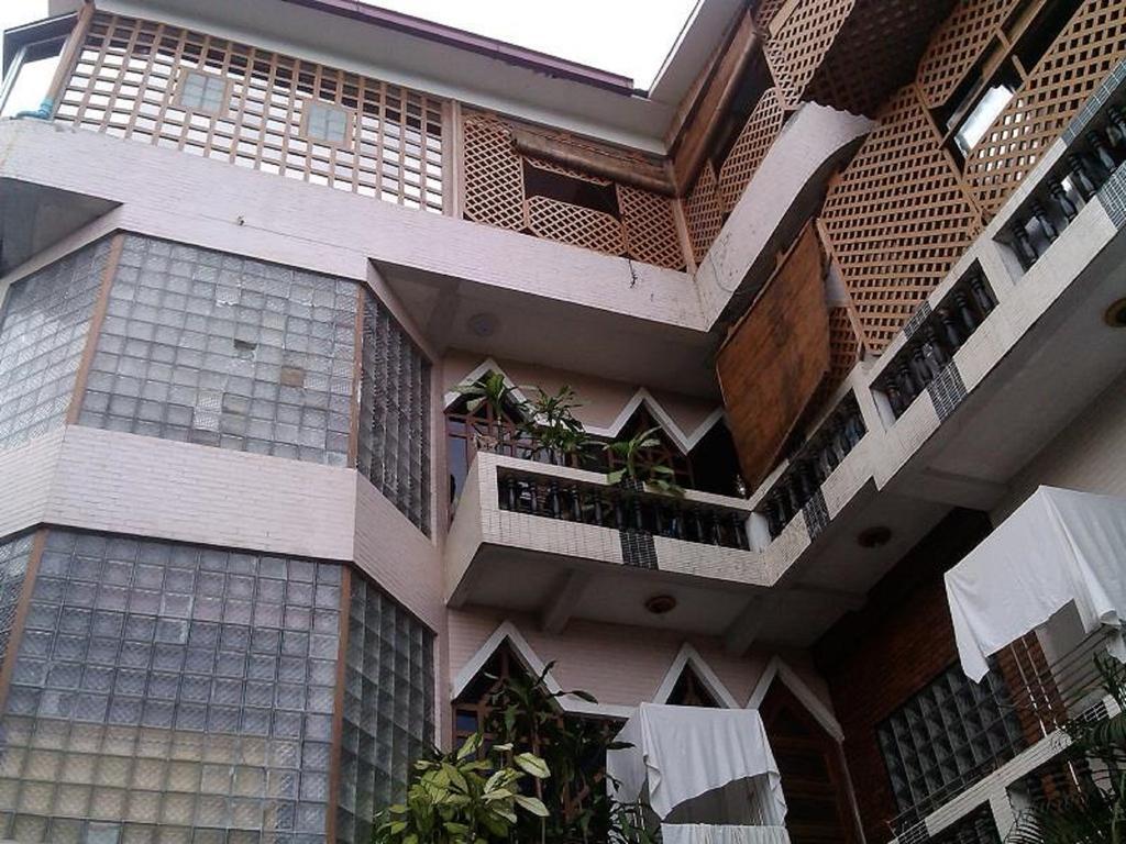 Kaung Lay Inn Yangon Extérieur photo