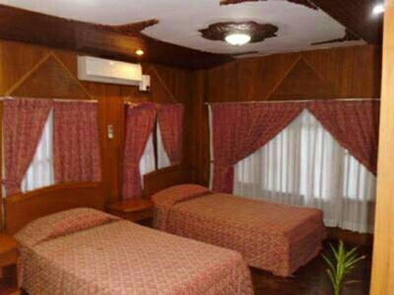 Kaung Lay Inn Yangon Extérieur photo