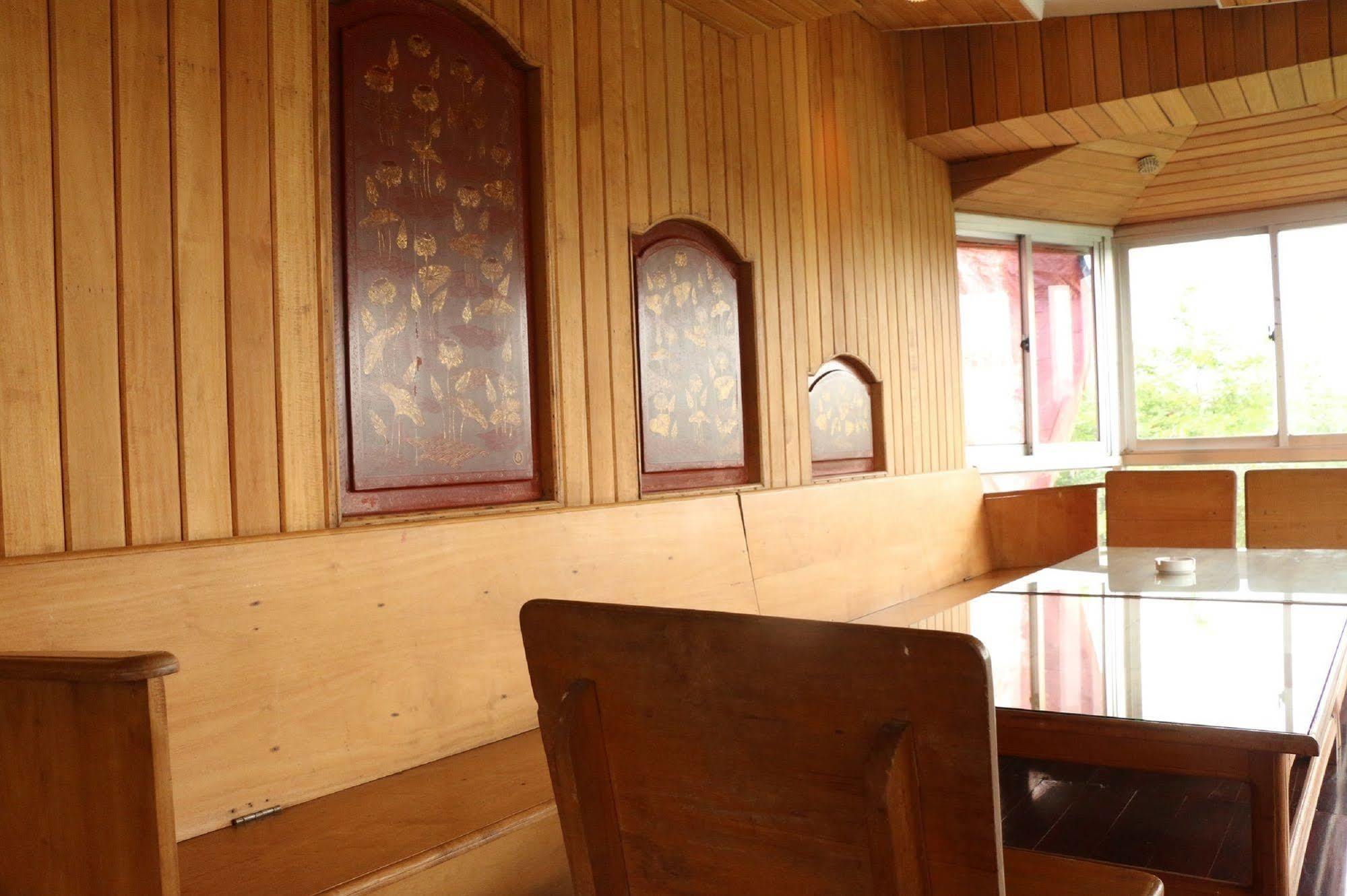 Kaung Lay Inn Yangon Extérieur photo